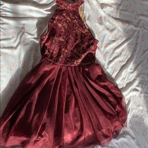 Women’s Maroon Dress